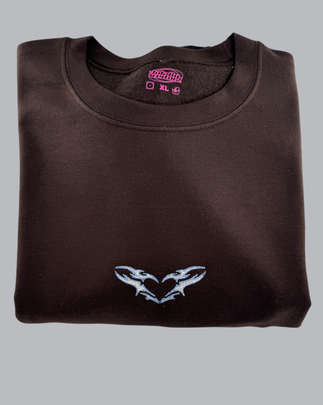 a t - shirt with a picture of a bird on it