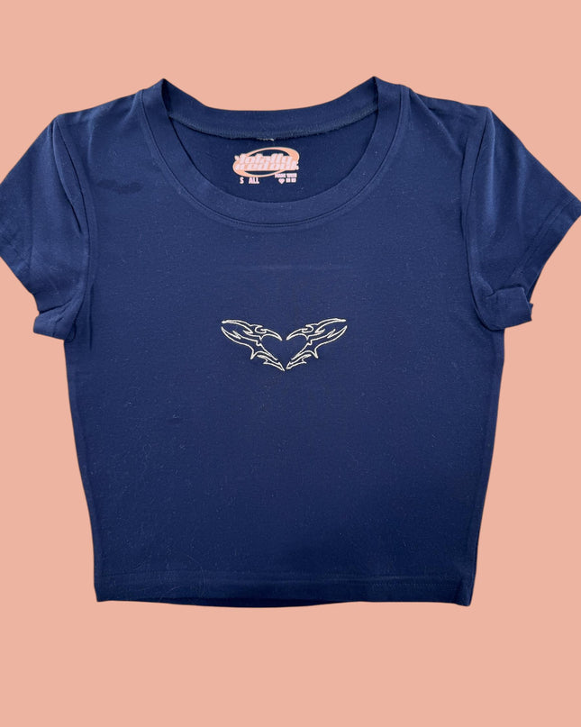 a t - shirt with an image of a pig on it